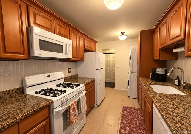Photo 2 of Condo for sale at 3 Church Ln #O, Valley Cottage, NY 10989 | MLS# 1058594 | Listing updated on 2026-10-08