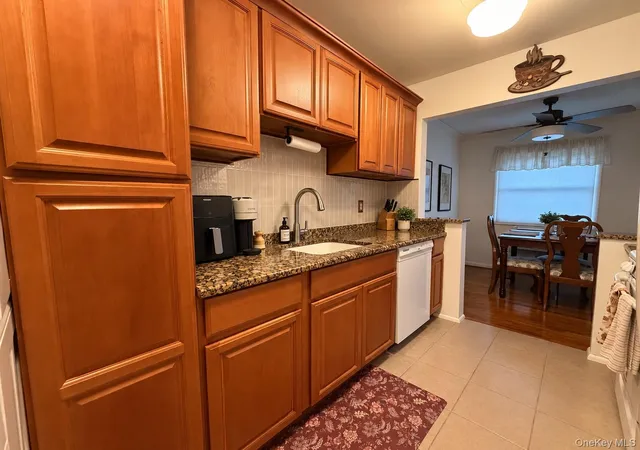 Photo 3 of Condo for sale at 3 Church Ln #O, Valley Cottage, NY 10989 | MLS# 1058594 | Listing updated on 2026-10-08
