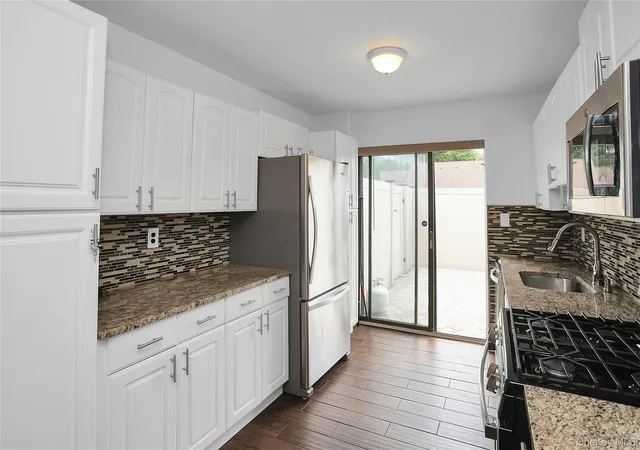 Photo 3 of House for sale at 94 Gauguin Ct #94, Brookhaven, NY 11953 | MLS# 1058597 | Listing updated on 2026-10-06