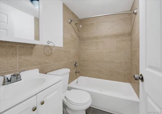 Listing Photo 4 - Condo for sale in building located at 635 Coster St, Bronx, NY 10474