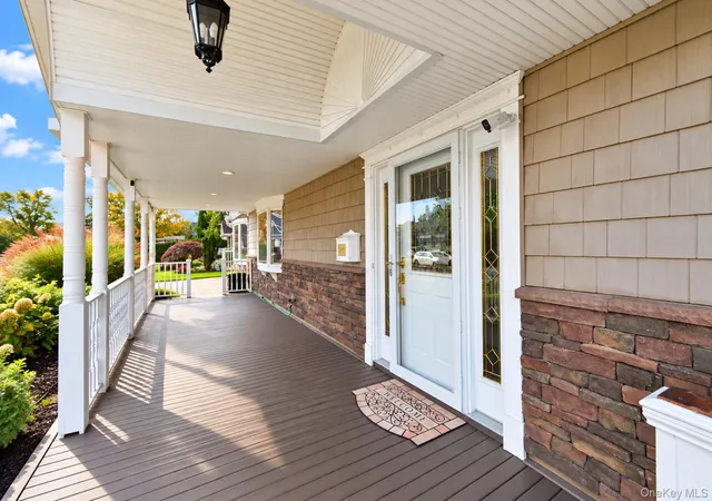 Photo 3 of Single family home for sale at 26 Ballad Ln, Oyster Bay, NY 11801 | MLS# 1058619 | Listing updated on 2026-10-07