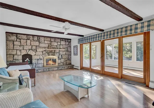 Photo 4 of Single family home for sale at 4 Stony Wood Rd, East Setauket, NY 11733 | MLS# 1058623 | Listing updated on 2026-10-19