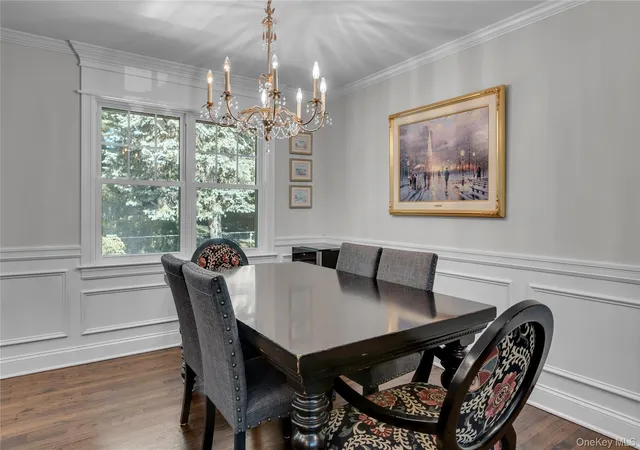 Photo 4 of Single family home for sale at 1 Gilmer Ln, Smithtown, NY 11754 | MLS# 1058629 | Listing updated on 2026-10-09