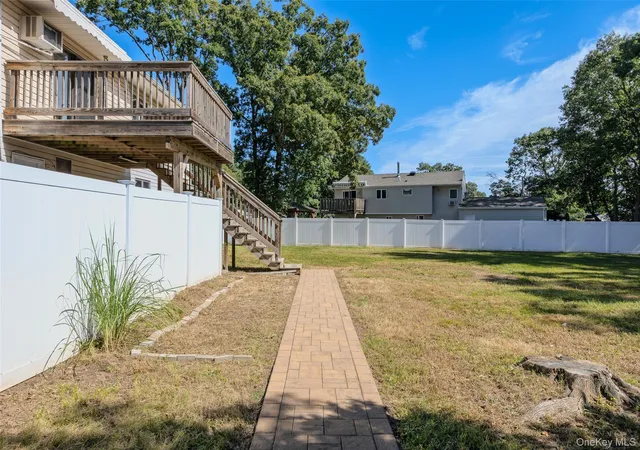 Photo 4 of Single family home for sale at 41 Powell Ave, Brookhaven, NY 11738 | MLS# 1058632 | Listing updated on 2026-10-06