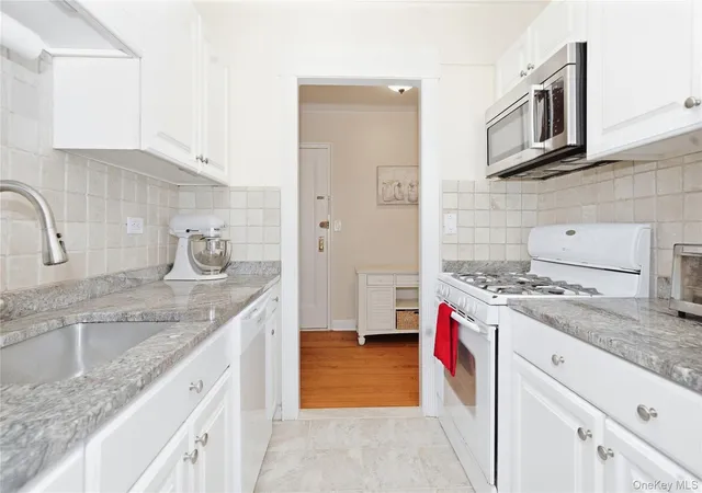 Photo 4 of House for sale at 50 N Broadway #1J, White Plains, NY 10603 | MLS# 1058659 | Listing updated on 2026-10-09