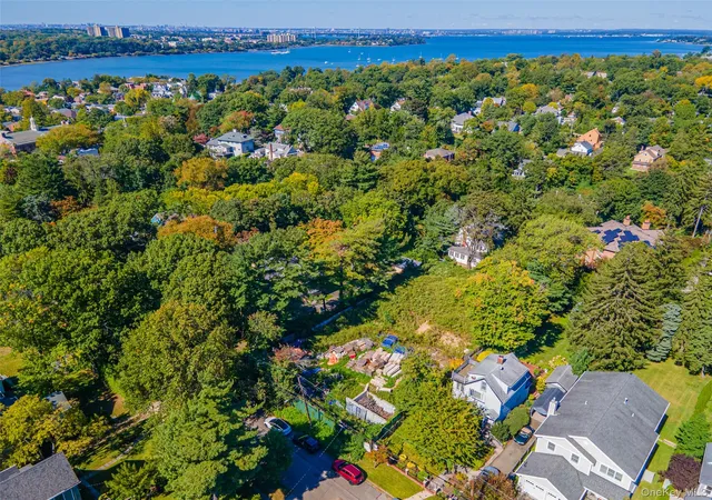 Photo 3 of Land for sale at 240 17 Poplar St, New York, NY 11363 | MLS# 1058670 | Listing updated on 2026-10-06