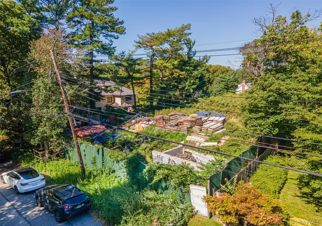 Photo 3 of Land for sale at 240-17 Poplar St, New York, NY 11363 | MLS# 1058670 | Listing updated on 2026-10-06