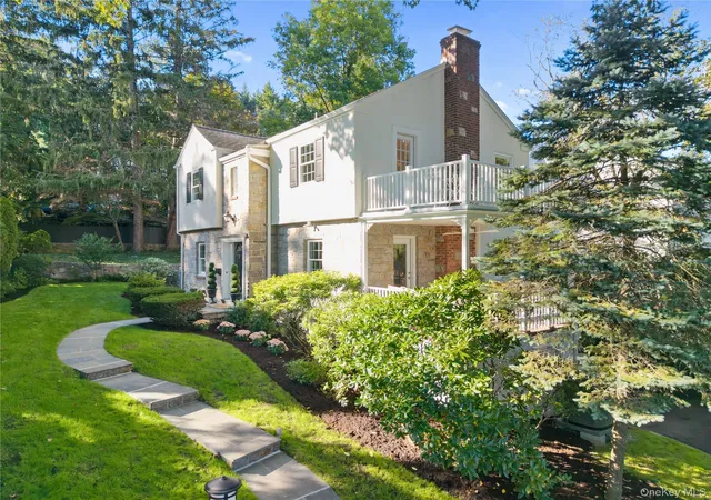 Photo 3 of Sale Pending at 41 Thornbury Rd, Yonkers, NY 10583 | MLS# 1058690 | Listing updated on 2026-10-25
