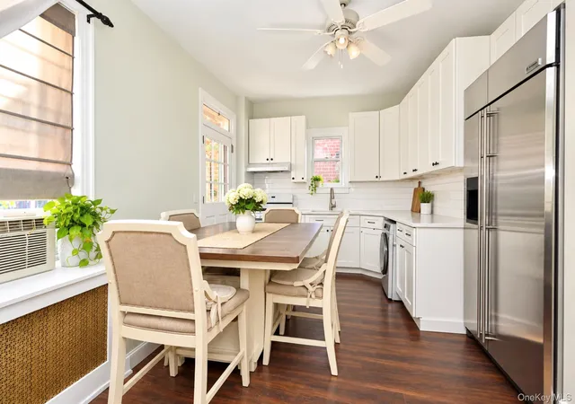 Listing Photo 5 - Condo for sale in building located at 4907 67th St, New York, NY 11377