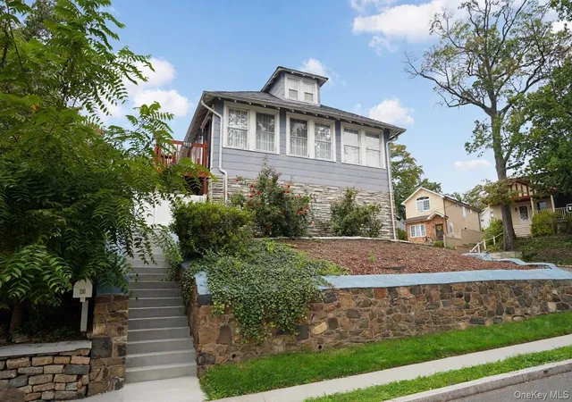 Photo 1 of Single family home for sale at 230 Lindenwood Rd, New York, NY 10308 | MLS# 1058703 | Listing updated on 2026-10-06