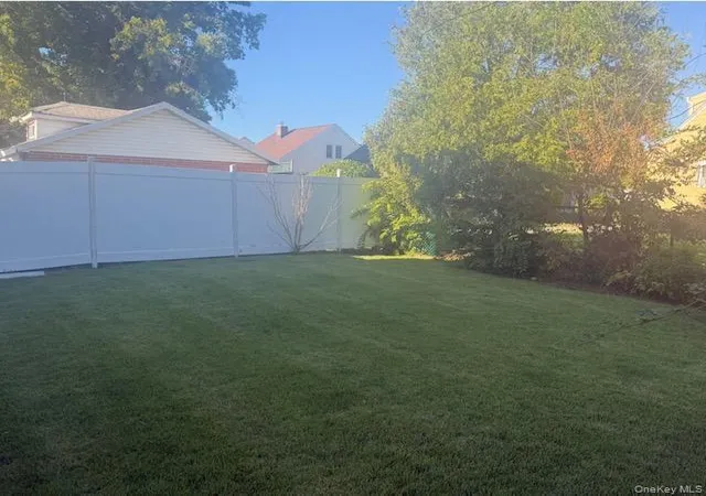 Photo 4 of House for sale at 120-33 196th Street, New York, NY 11412 | MLS# 1058706 | Listing updated on 2026-10-06