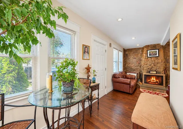 Photo 3 of Single family home for sale at 15 Harding Ave, Oyster Bay, NY 11801 | MLS# 1058713 | Listing updated on 2026-10-07
