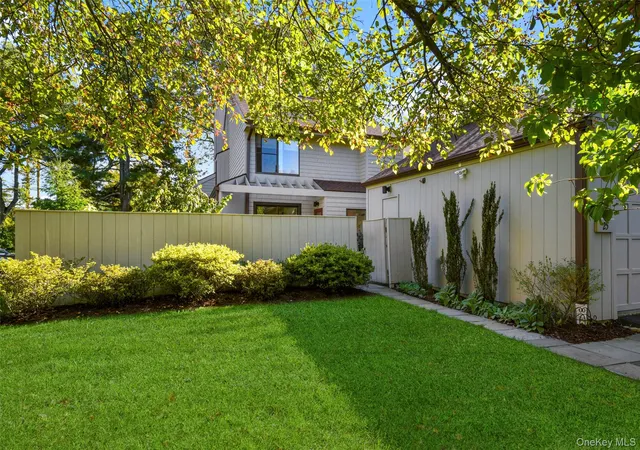 Photo 3 of Condo for sale at 25 Pine Ridge Rd, Mamaroneck, NY 10538 | MLS# 1058724 | Listing updated on 2026-10-21