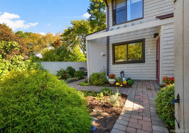 Photo 4 of Condo for sale at 25 Pine Ridge Rd, Mamaroneck, NY 10538 | MLS# 1058724 | Listing updated on 2026-10-21