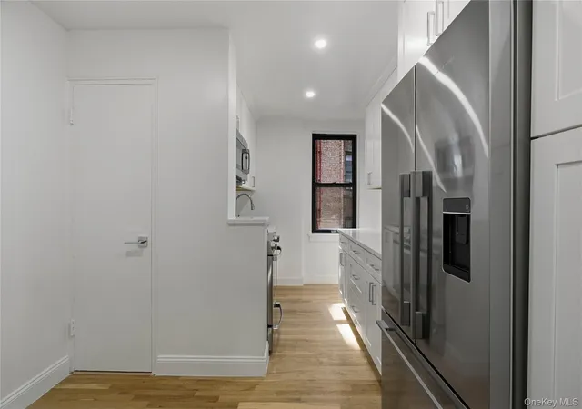 Photo 3 of House for sale at 98 Park Ter E #2C, New York, NY 10034 | MLS# 1058728 | Listing updated on 2026-10-05