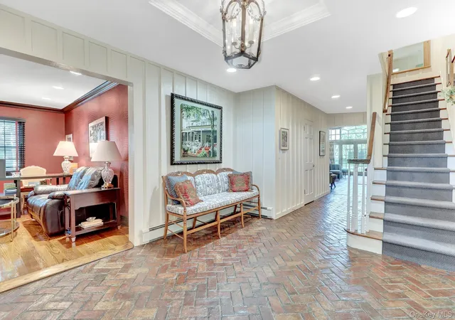Photo 3 of Single family home for sale at 324 W Ivy Hl Rd, Hempstead, NY 11598 | MLS# 1058730 | Listing updated on 2026-10-07