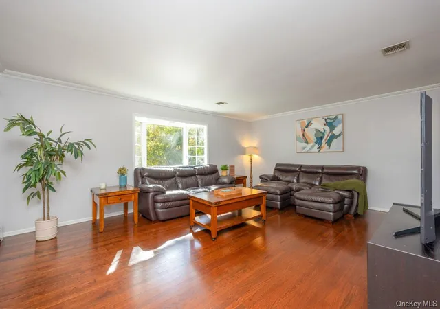 Photo 3 of Single family home for sale at 5 Astri Ct, Ramapo, NY 10901 | MLS# 1058773 | Listing updated on 2026-10-07