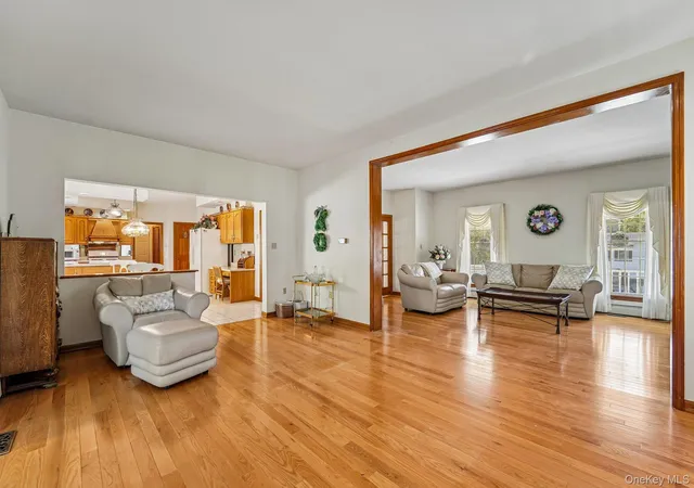 Photo 4 of Single family home for sale at 33 John F Kennedy Dr, Stony Point, NY 10980 | MLS# 1058800 | Listing updated on 2026-10-09