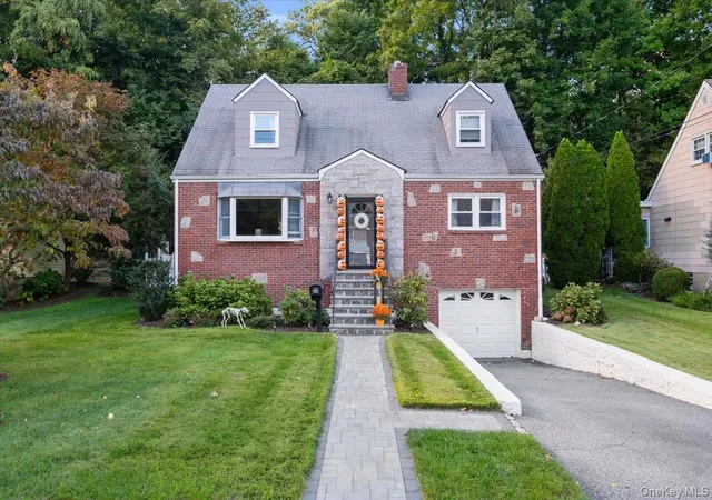 Photo 2 of Single family home for sale at 24 Dogwood Dr, Scarsdale, NY 10583 | MLS# 1058831 | Listing updated on 2026-10-08