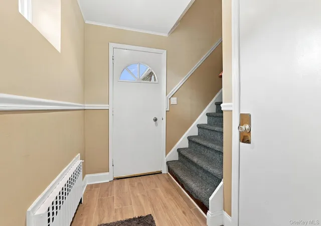 Photo 4 of Single family home for sale at 33 Virginia Ln, Thornwood, NY 10594 | MLS# 1058851 | Listing updated on 2026-10-09