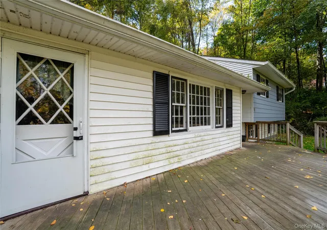 Photo 3 of Single family home for sale at 11 Stanley Dr, Pawling, NY 12564 | MLS# 1058860 | Listing updated on 2026-10-08
