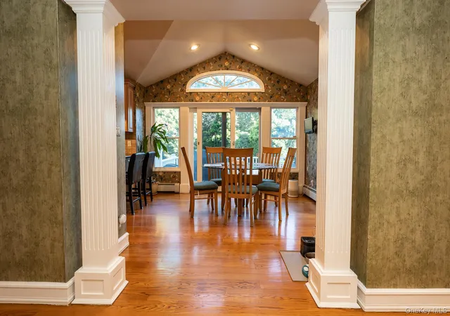 Photo 3 of Single family home for sale at 442 Wolf Hl Rd, Huntington, NY 11746 | MLS# 1058916 | Listing updated on 2026-10-08