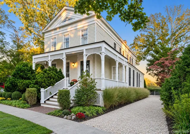 Photo 3 of Single family home for sale at 311 Main St, Sag Harbor, NY 11963 | MLS# 1058964 | Listing updated on 2026-10-07