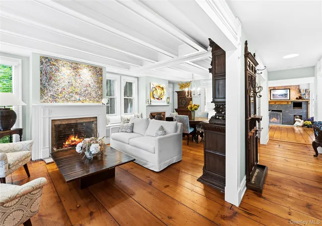 Photo 4 of Single family home for sale at 311 Main St, Sag Harbor, NY 11963 | MLS# 1058964 | Listing updated on 2026-10-07