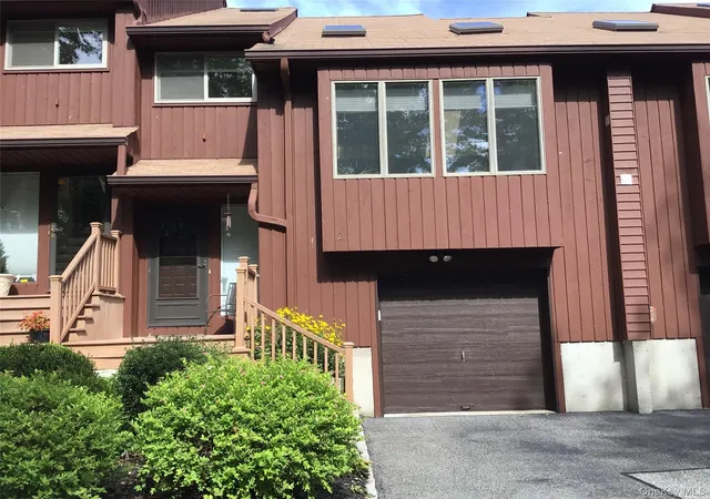 Photo 1 of Condo for sale at 2 Braemar Ct #2, Clarkstown, NY 10956 | MLS# 1058973 | Listing updated on 2026-10-08