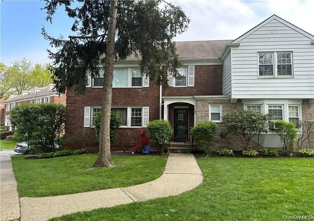 Condo for sale at 111 Lawrence Park Crescent #111, Yonkers, NY 10708 | MLS# 1058983