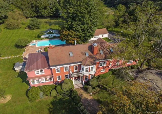 Photo 4 of Single family home for sale at 47 Red Ground Rd, North Hempstead, NY 11568 | MLS# 1058999 | Listing updated on 2026-10-07