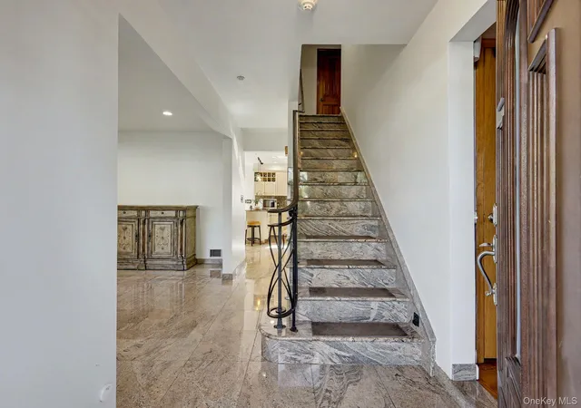 Photo 4 of Single family home for sale at 19 Avondale Rd, Harrison, NY 10528 | MLS# 1059018 | Listing updated on 2026-10-26