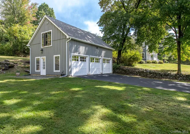 Photo 2 of Single family home for sale at 5 Vail Rd, La Grange, NY 12603 | MLS# 1059019 | Listing updated on 2026-10-07