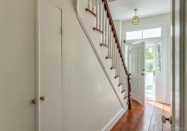 Photo 3 of Single family home for sale at 5 Vail Rd, La Grange, NY 12603 | MLS# 1059019 | Listing updated on 2026-10-07