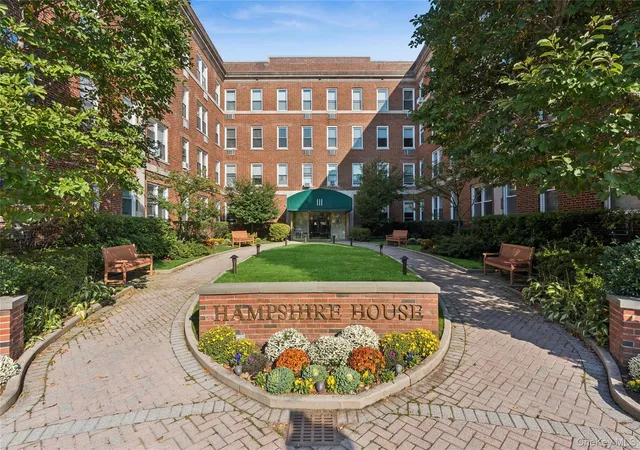 Condo for sale at 111 7th Street #404, Hempstead, NY 11530 | MLS# 1059022