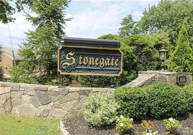 Condo for sale at 1840 Crompond Rd #2-C3, Peekskill, NY 10566 | MLS# 1059036