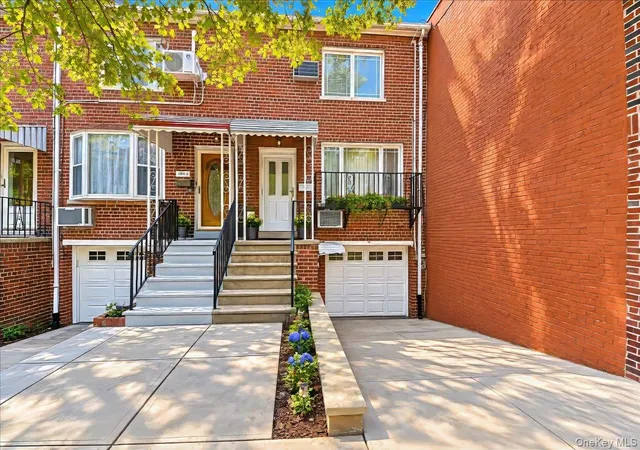 Single family home for sale at 1912 Hone Ave, New York, NY 10461 | MLS# 1059068