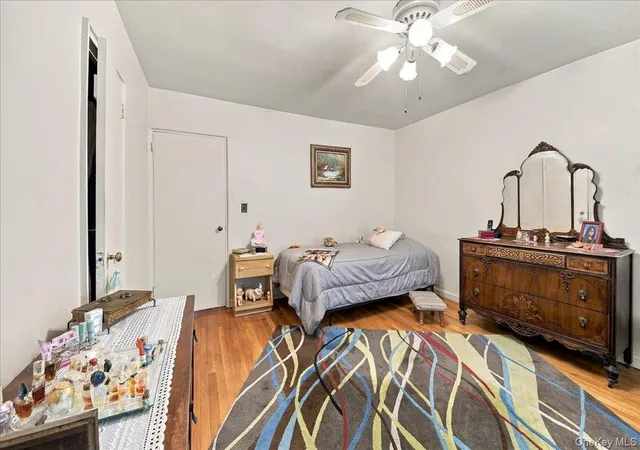 Photo 3 of Single family home for sale at 1912 Hone Ave, New York, NY 10461 | MLS# 1059068 | Listing updated on 2026-10-06