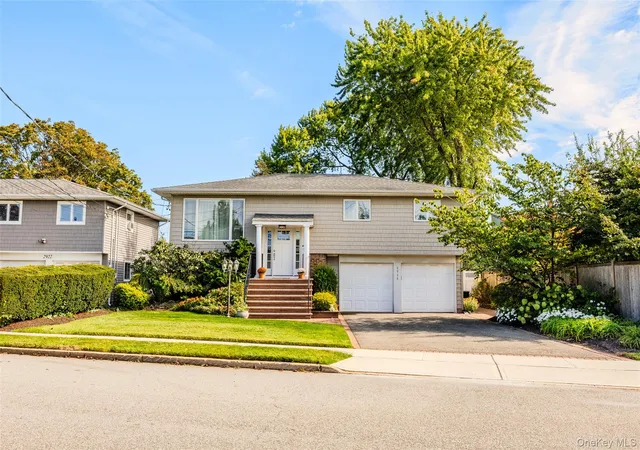 Single family home for sale at 2928 Charlotte Dr, Hempstead, NY 11566 | MLS# 1059076