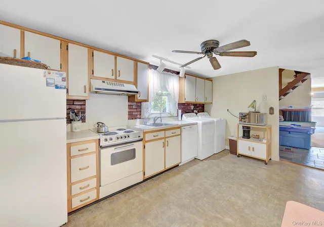 Photo 3 of Single family home for sale at 14 Campus Ln, Brookhaven, NY 11779 | MLS# 1059081 | Listing updated on 2026-10-07