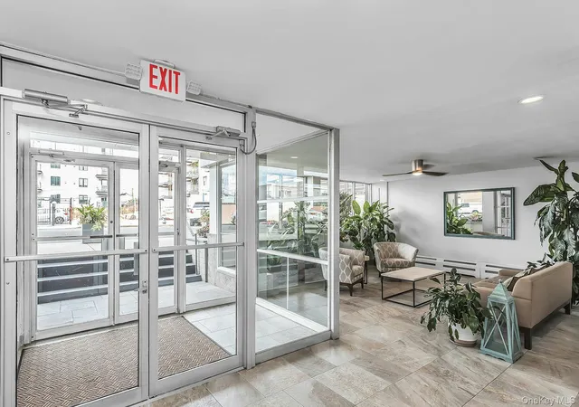 Photo 3 of Condo for sale at 840 Shore Rd #3 E, Long Beach, NY 11561 | MLS# 1059101 | Listing updated on 2026-10-08