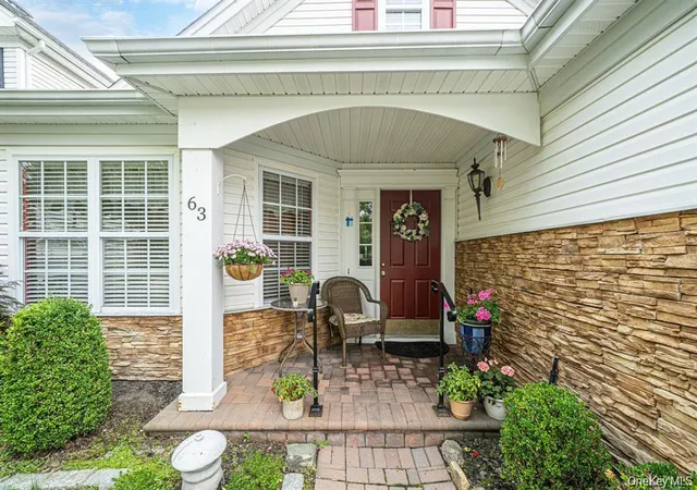Photo 2 of Condo for sale at 63 Madison Cir, Brookhaven, NY 11953 | MLS# 1059138 | Listing updated on 2026-10-08