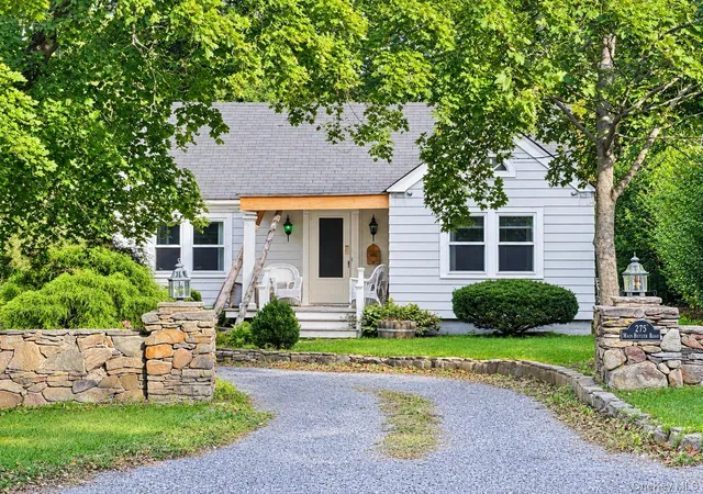 Single family home for sale at 275 Main Bayview Rd, Southold, NY 11971 | MLS# 1059141