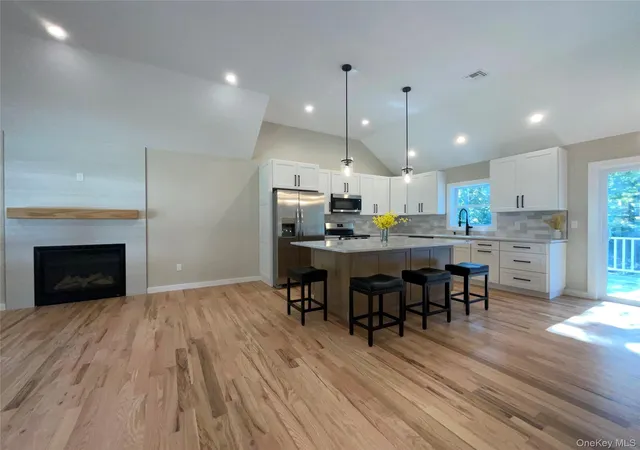 Photo 3 of Single family home for sale at 186 Huguenot Dr, Brookhaven, NY 11951 | MLS# 1059167 | Listing updated on 2026-10-07