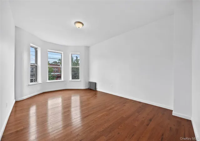 Photo 3 of House for sale at 499 Hegeman Ave, New York, NY 11207 | MLS# 1059168 | Listing updated on 2026-10-08