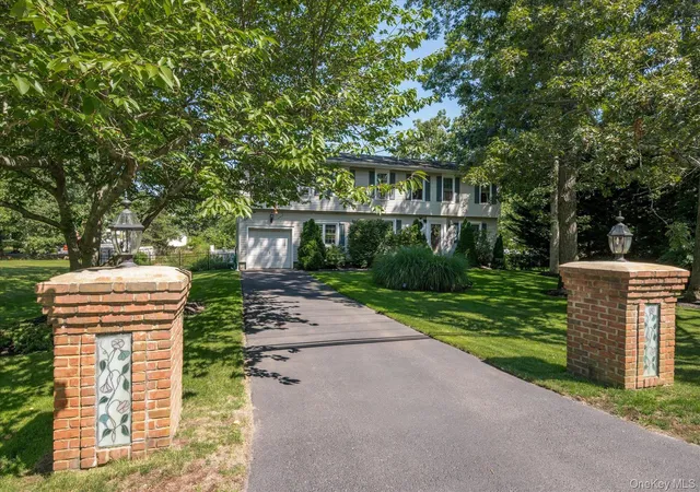 Photo 3 of Single family home for sale at Main Bayview Main Bayview, Southold, NY 11971 | MLS# 1059170 | Listing updated on 2026-10-07