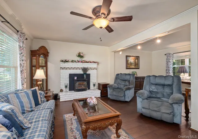 Photo 3 of Single family home for sale at Main Bayview Main Bayview, Southold, NY 11971 | MLS# 1059170 | Listing updated on 2026-10-07