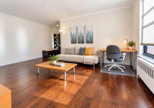 Photo 3 of House for sale at 2 West Ml Dr #3A, North Hempstead, NY 11021 | MLS# 1059188 | Listing updated on 2026-10-07