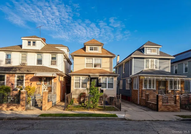 Photo 3 of Single family home for sale at 15059 115th Drive, New York, NY 11434 | MLS# 1059194 | Listing updated on 2026-10-07