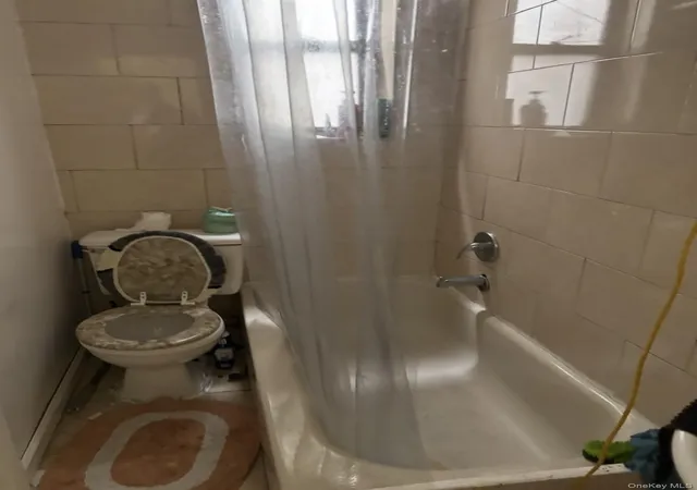 Photo 4 of House for sale at 2268 Strauss St, New York, NY 11212 | MLS# 1059226 | Listing updated on 2026-10-07